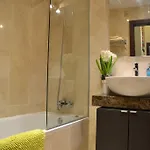 Carreteria Pool Apartamentosmalagamanagement * Malaga