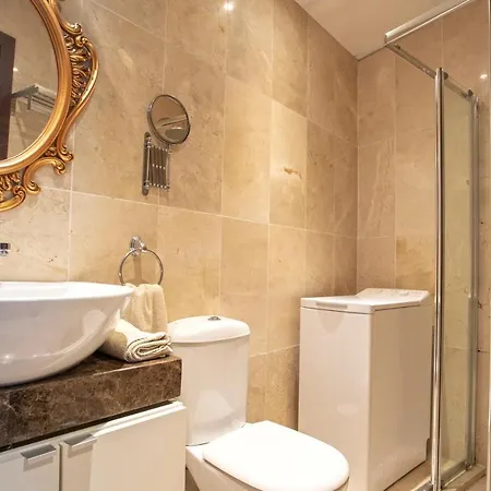 Apartament Carreteria Pool Apartamentosmalagamanagement *