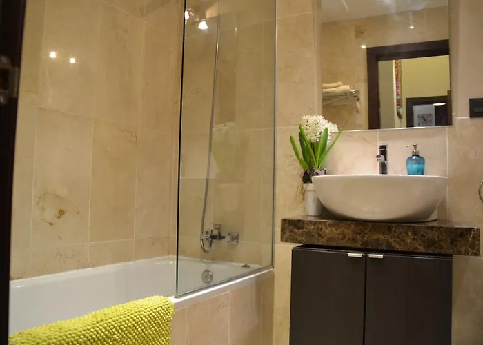 Carreteria Pool Apartamentosmalagamanagement * Malaga